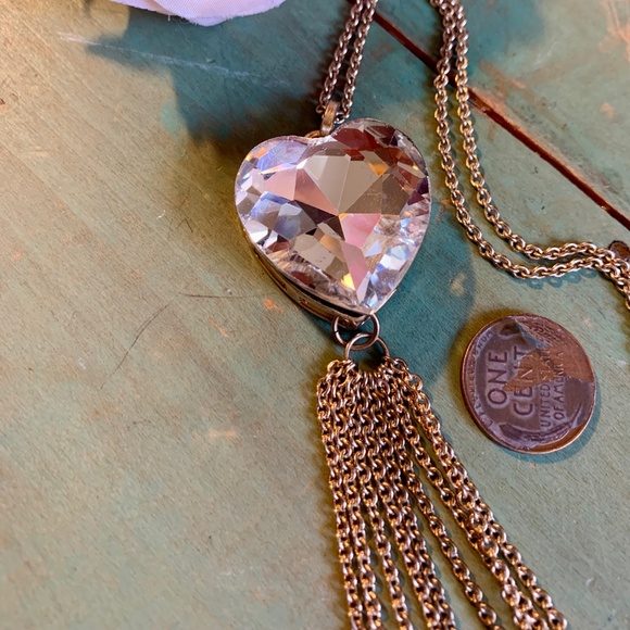 ❤️ Big Heart - Clear Faceted Stone Heart Pendant Gold Tone Long Necklace ❤️ - Picture 8 of 8